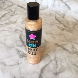 Bath & Body Works Glow Body Oil